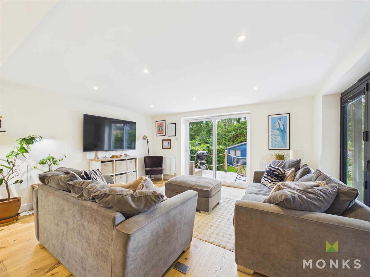 3 Aysgarth Road, Shrewsbury, SY3 8TW For Sale